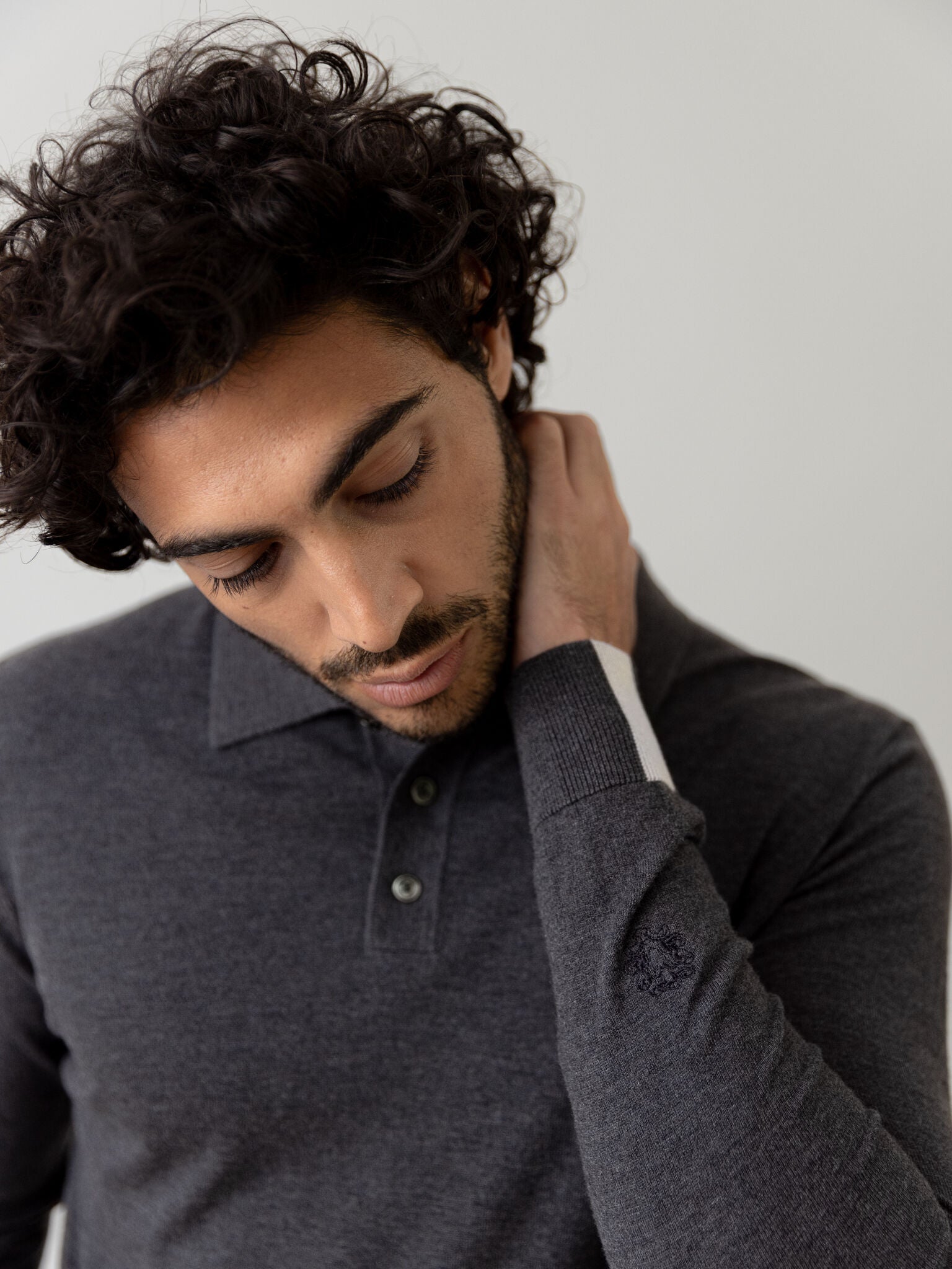 Modelshot / Charcoal Melange / Detail